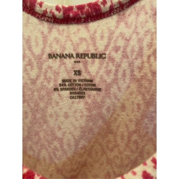 Women’s • Banana Republic • Fuschia • Ikat Patterned • Tank Top • Size XS - Picture 6 of 6